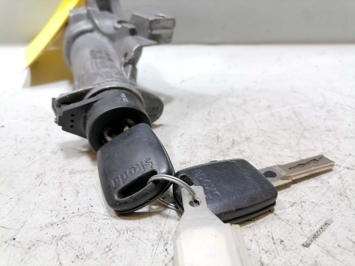 Skoda Fabia 2 original Z&uuml;ndschloss mit Schl&uuml;ssel Bj.2009